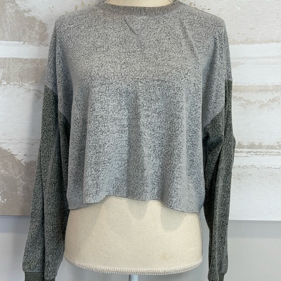 Cozy Cropped Long Sleeve Top - Picture 2 of 5